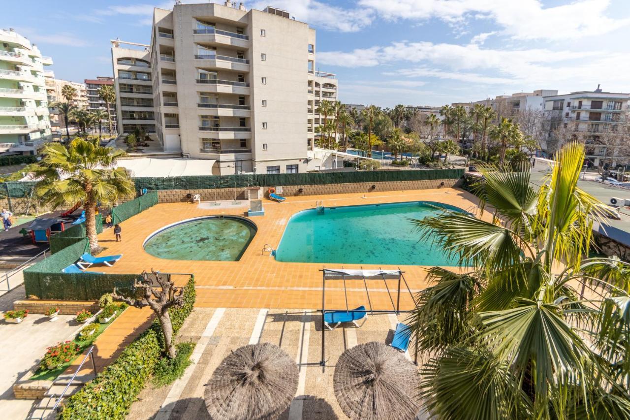 Apartamentos Alboran-Arysal Салоу Екстериор снимка