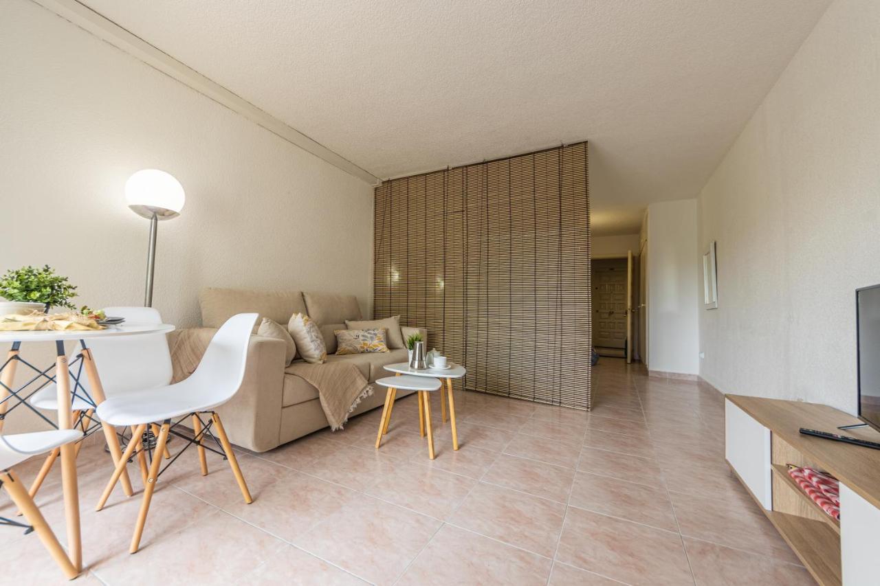 Apartamentos Alboran-Arysal Салоу Екстериор снимка