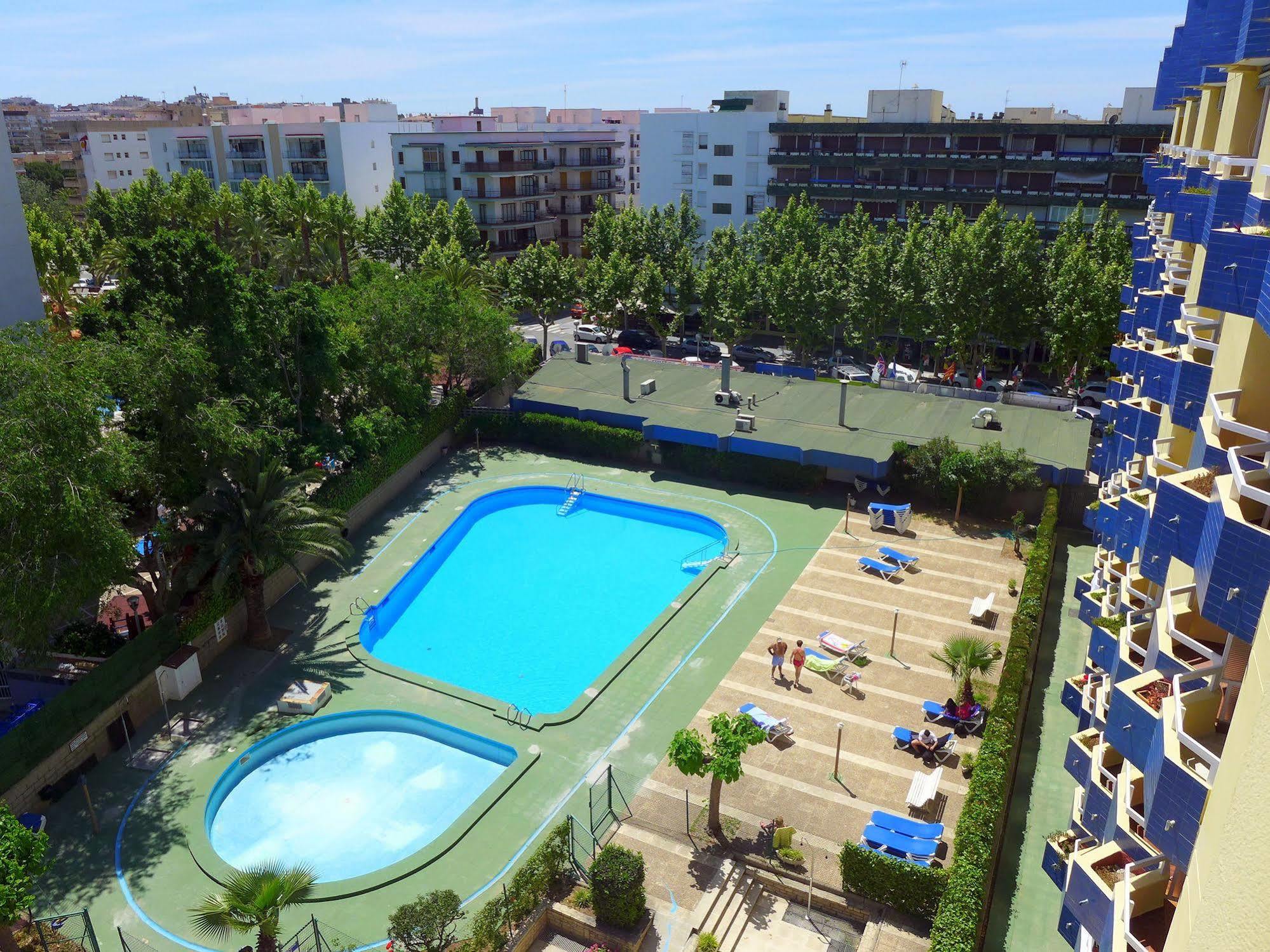 Apartamentos Alboran-Arysal Салоу Екстериор снимка