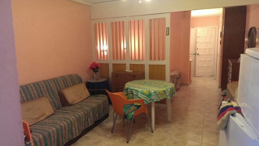 Apartamentos Alboran-Arysal Салоу Екстериор снимка